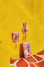 Carregar imagem no visualizador da galeria, Broche Gerró