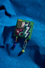 Carregar imagem no visualizador da galeria, Brinco Hipnó
